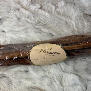 Florasense Brown Scented Cinnamon Sticks. 8 Ct